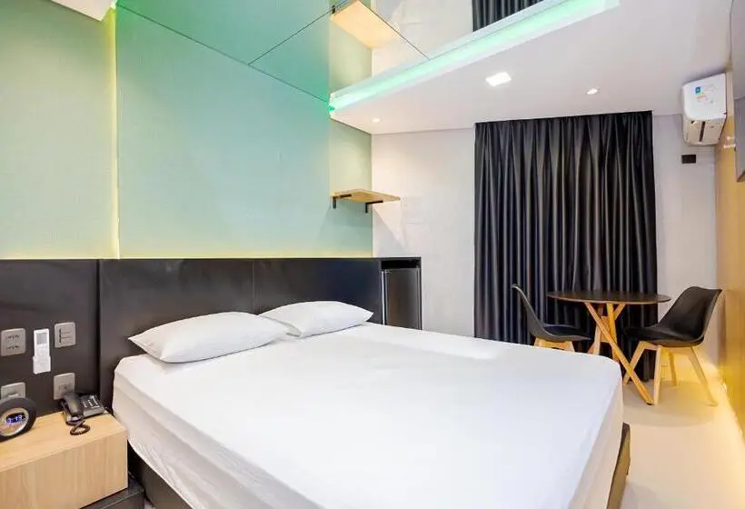 スタンダードスタジオ, Drops Express Motel Curitiba