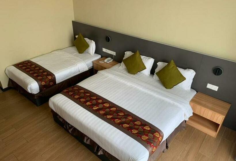 Номер Deluxe с Балконом, Wing Tat Grand