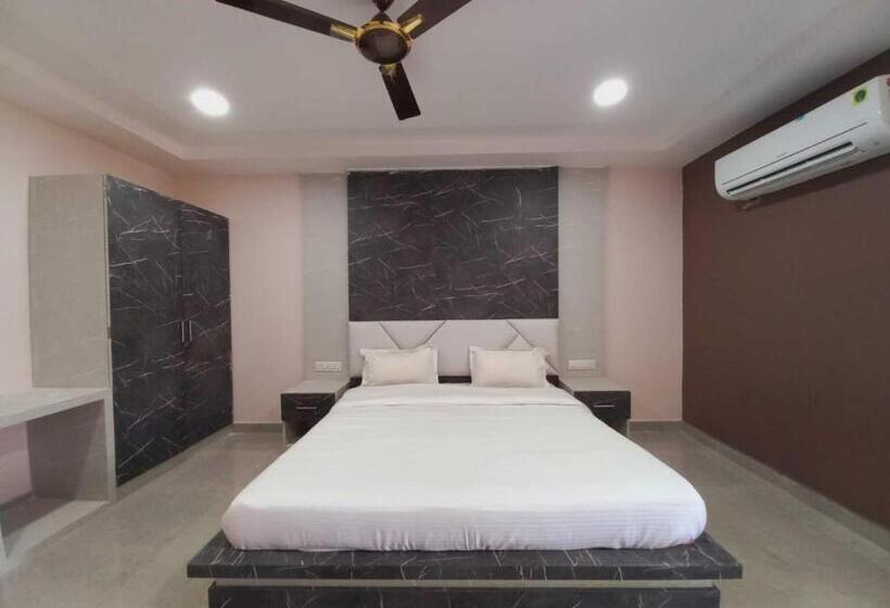 豪华房间, Nirmalya Inn