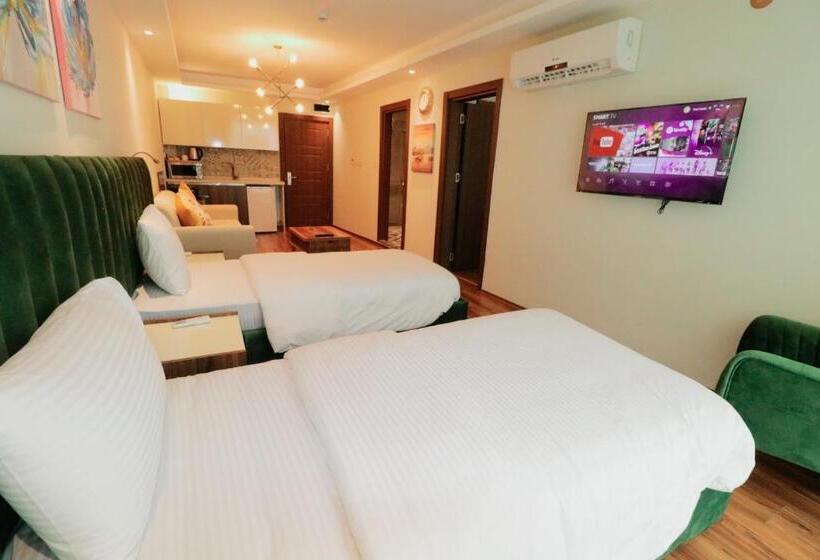 اتاق خانوادگی, Grand Luxury