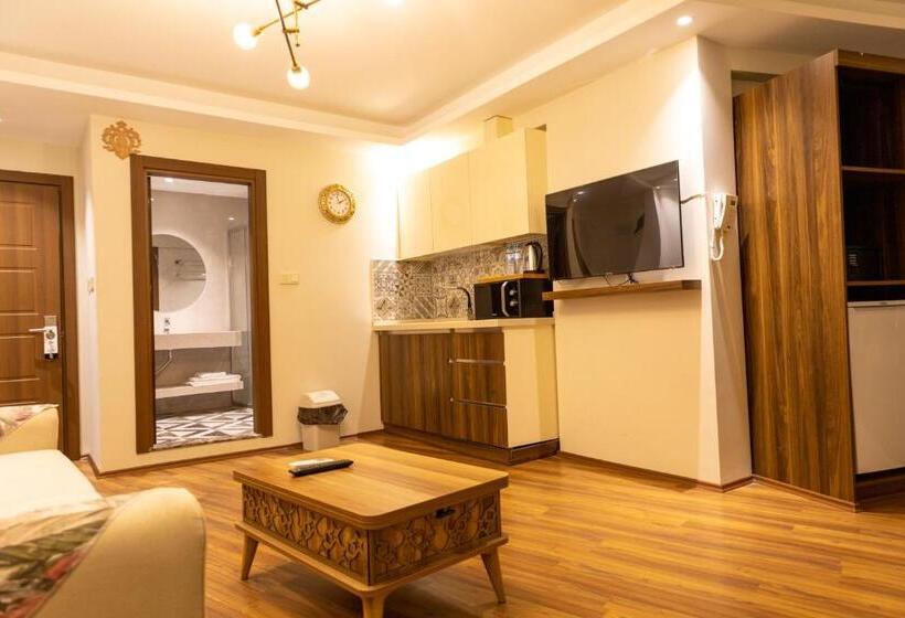 سوییت سوپریور, Grand Luxury