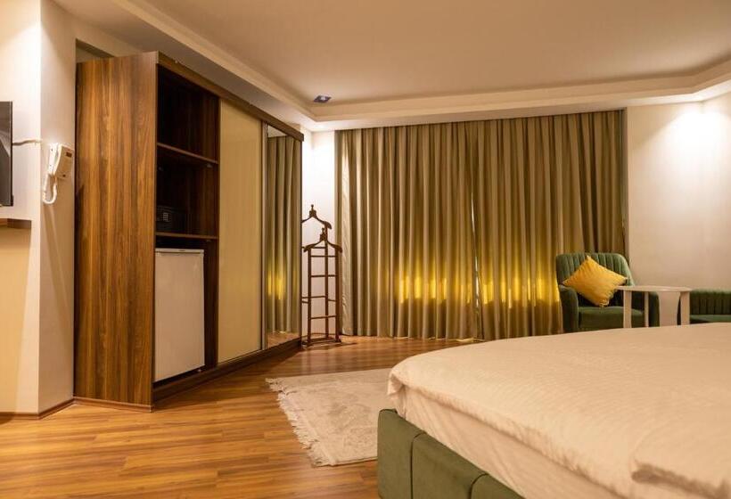 سوییت سوپریور, Grand Luxury