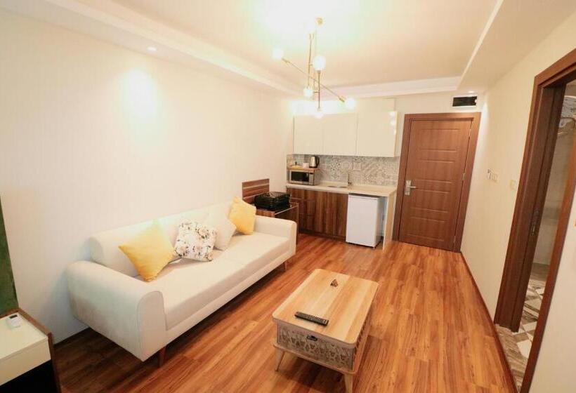 اتاق خانوادگی, Grand Luxury