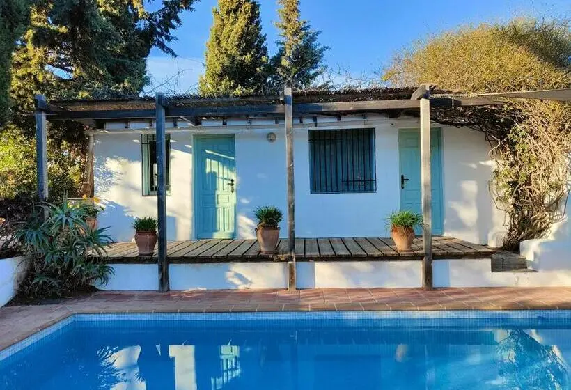 プールビュースタンダードルーム, Cortijo Vacas Gordas B&b