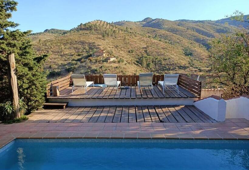 غرفة قياسية مطلّة علي حمام السباحة, Cortijo Vacas Gordas B&b