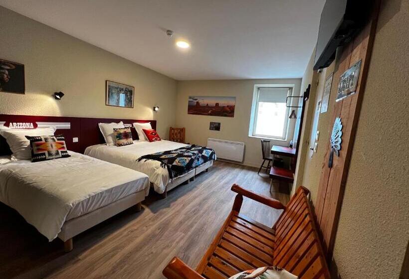 غرفة قياسية ثلاثية, Le Ranch