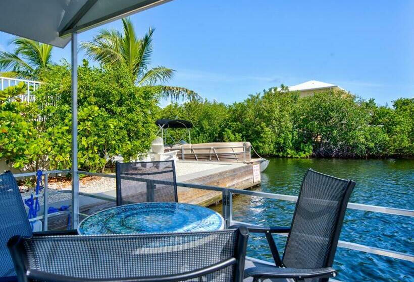 デラックスバンガロー, Aqua Lodges At Coconut Cay Rv And Marina