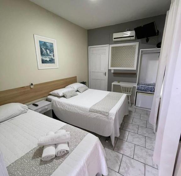 标准三人间, Hospedar Flats & Residence