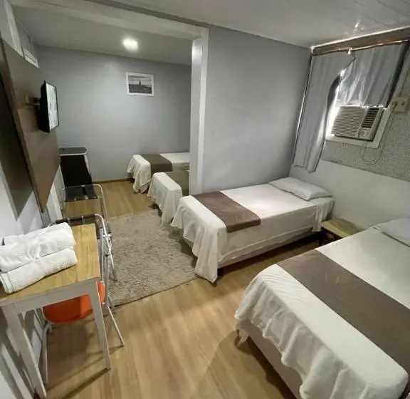 スタンダード4人部屋, Hospedar Flats & Residence