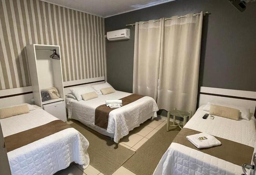 家庭间, Hospedar Flats & Residence