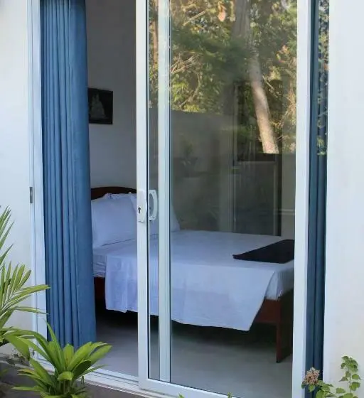 Standard-huone, Riku Surf House Hiri