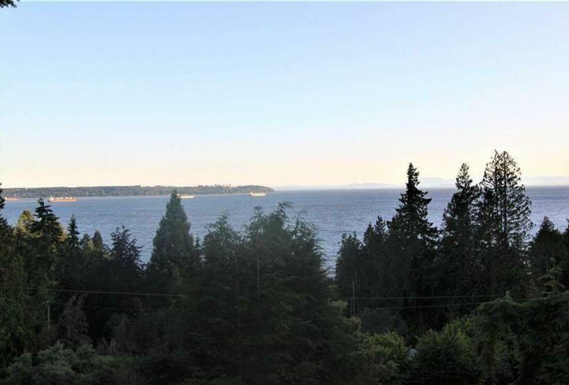 オーシャンビューデラックススイート, Vancouver Sea View Palace Inn