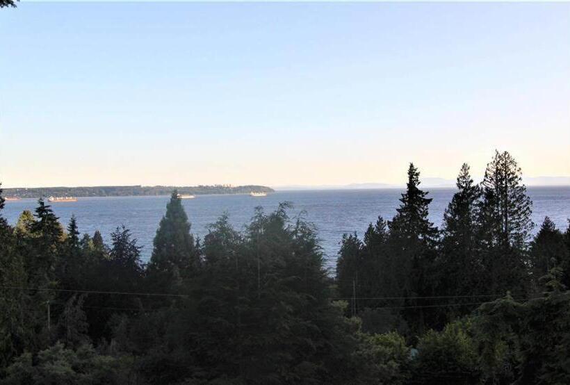 オーシャンビュースーペリアースイート, Vancouver Sea View Palace Inn