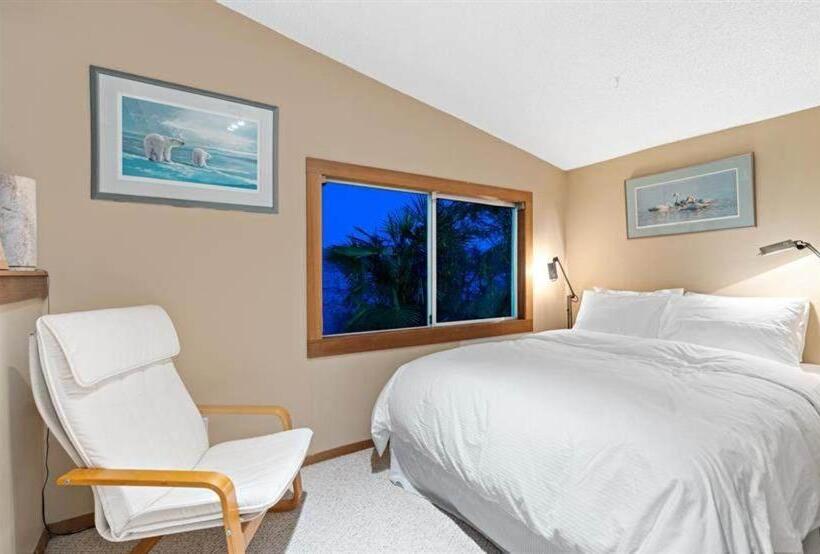 Люкс Deluxe Вид на Море, Vancouver Sea View Palace Inn