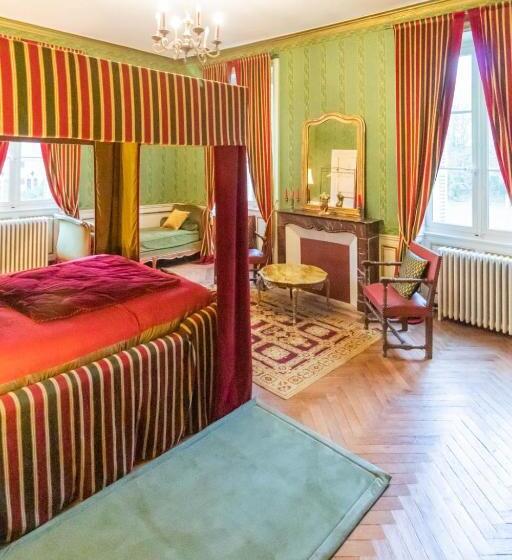 סוויטה, Chateau Du Hallay