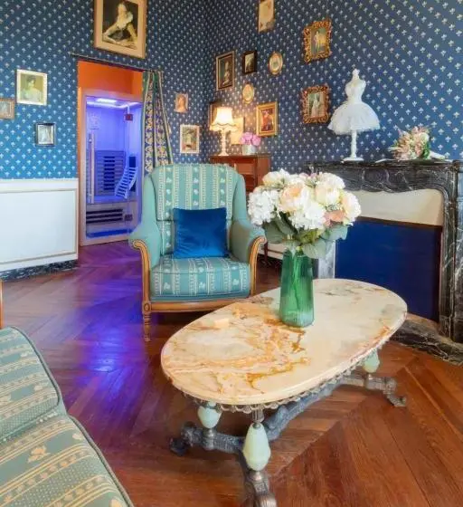 Deluxe Suite, Chateau Du Hallay
