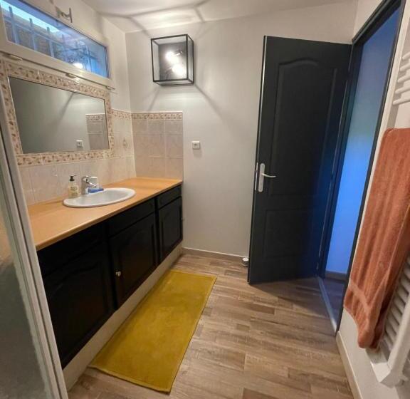 Номер Deluxe, Clos Marijeanne Capmas