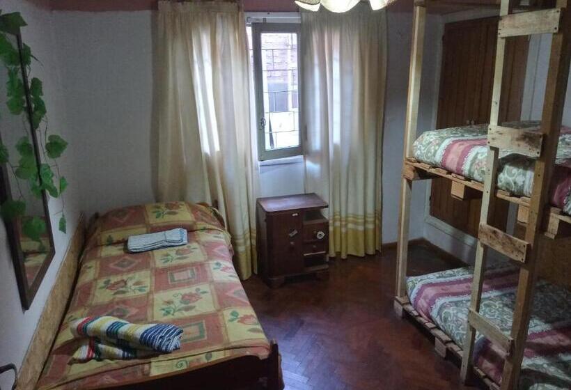 共用房间的床, Hostel Atg