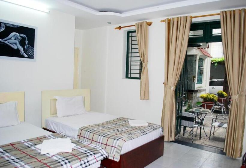 اتاق استاندارد با چشمانداز باغ, Lan Anh