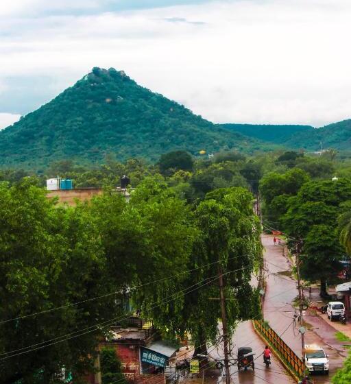 家庭套房, The कस्तूरी