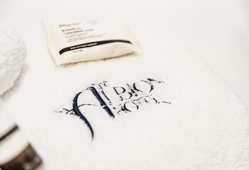 חדר סטנדרט יחיד, The Albion