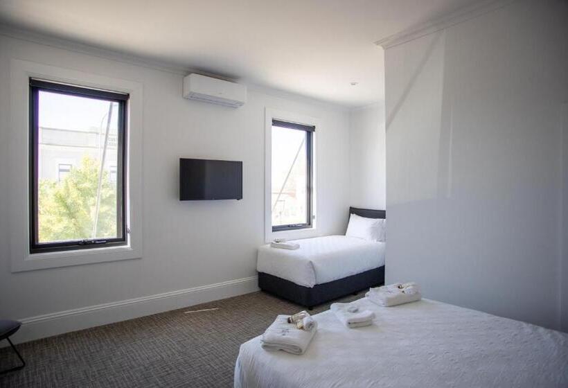 חדר משפחתי חדר אמבטיה משותף, The Albion