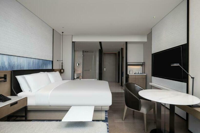 带大床的行政房间, Guangzhou Marriott Hotel Nansha