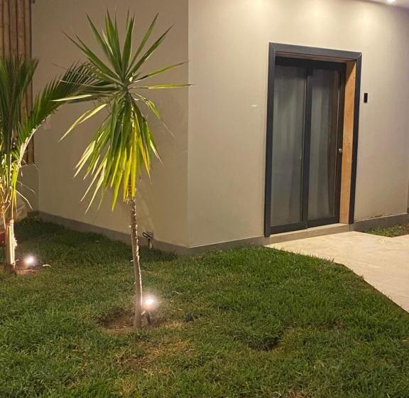 디럭스 룸, Riviera Vichayito