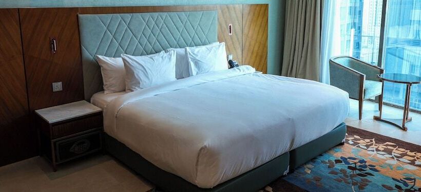 اتاق لوکس, The Seven