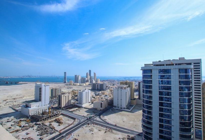 سوئیت با تخت بزرگ, The Seven