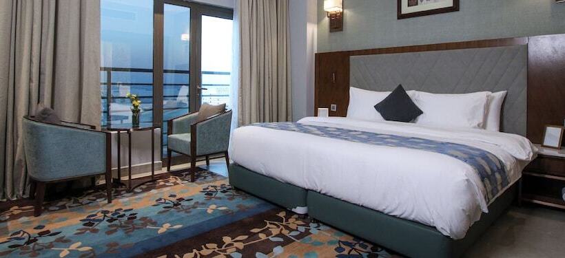 سوئیت با تخت بزرگ, The Seven