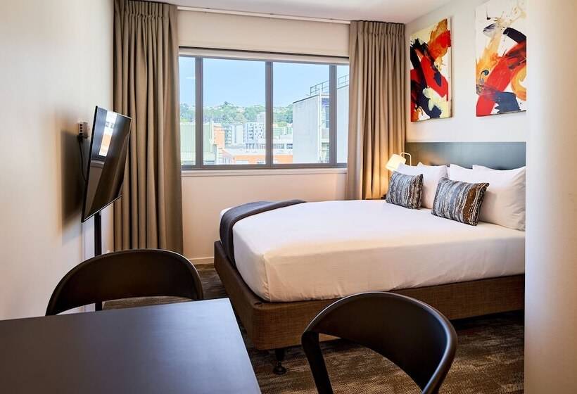 Апартаменты 2 Спальни, Sojourn Apartment Hotel   Ghuznee
