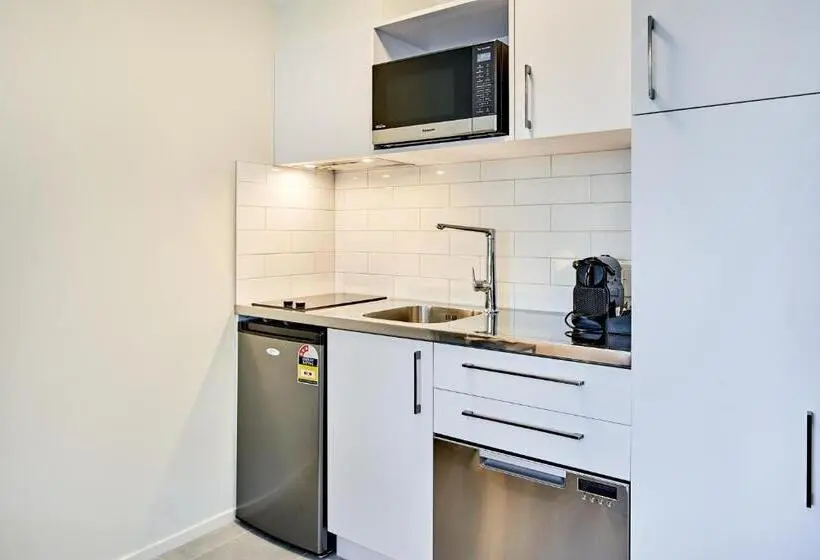 デラックススタジオ, Sojourn Apartment Hotel Ghuznee