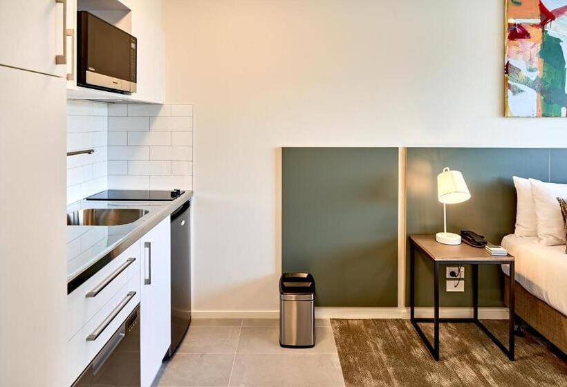 Студия Deluxe, Sojourn Apartment Hotel   Ghuznee