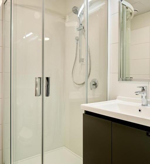 Апартаменты 2 Спальни, Sojourn Apartment Hotel   Ghuznee