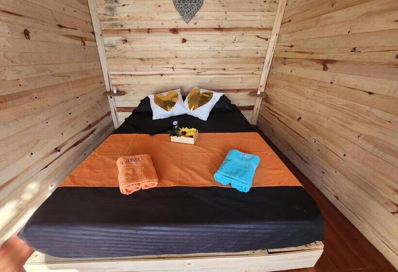 חדר סטנדרט נוף לים עם מרפסת, Baru Jet Set Beach & Hostal