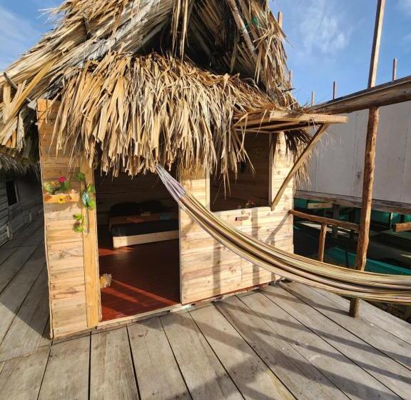 חדר סטנדרט נוף לים עם מרפסת, Baru Jet Set Beach & Hostal