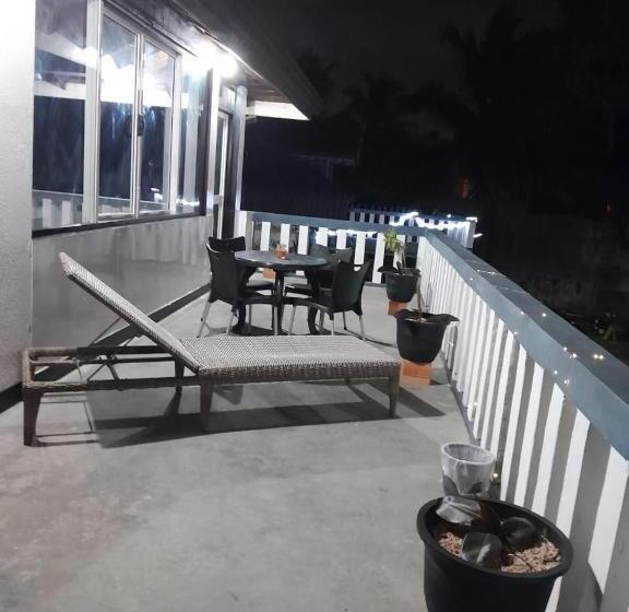 Номер Стандарт с Балконом, Rosanuka Beach Villa