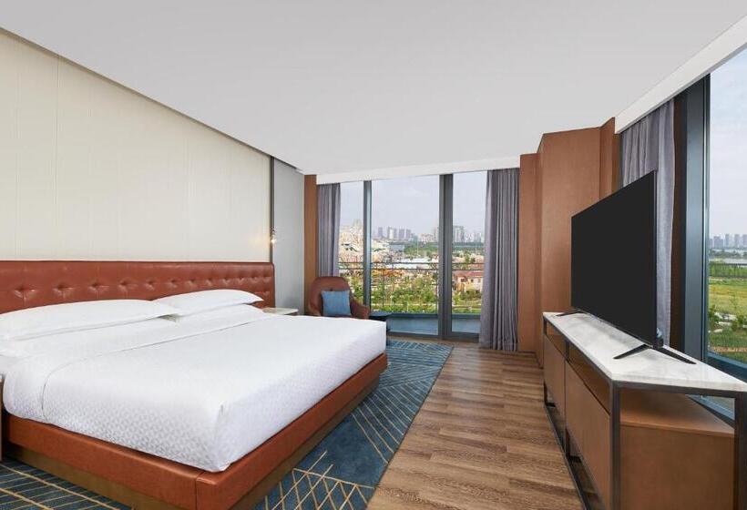 Люкс Deluxe Кровать Кинг, Four Points By Sheraton Nanchang, Xihu