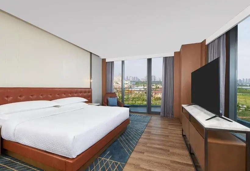 キングサイズベッドのデラックススイート, Four Points By Sheraton Nanchang, Xihu