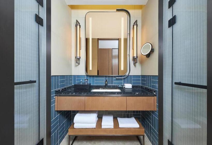 Номер Premium с Балконом, Four Points By Sheraton Nanchang, Xihu