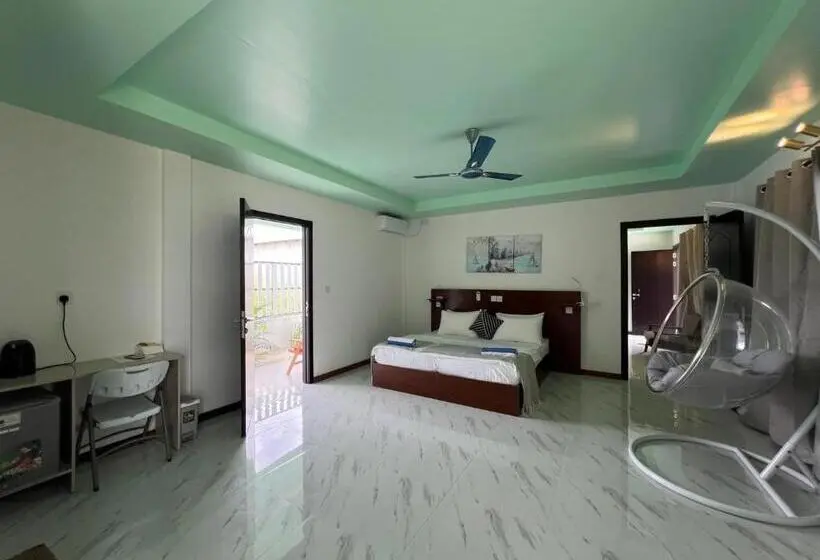اتاق لوکس خانوادگی, Clouds Beach Retreat Laamu Gan