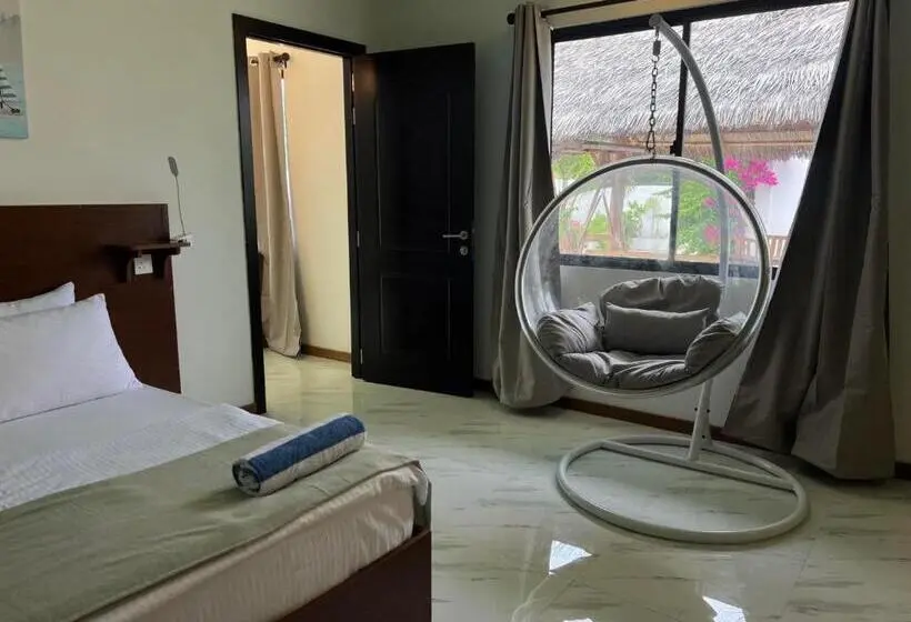 اتاق لوکس خانوادگی, Clouds Beach Retreat Laamu Gan