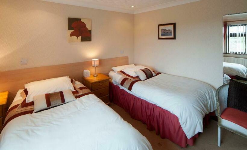 标准间, Browns Country House