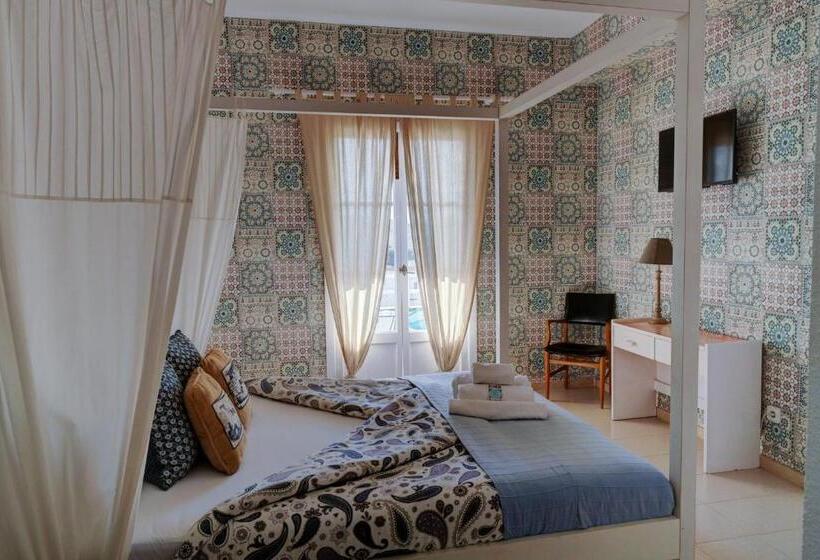 חדר סטנדרט נוף לים עם מרפסת, Bella Colina I Vintage Hotel 1953
