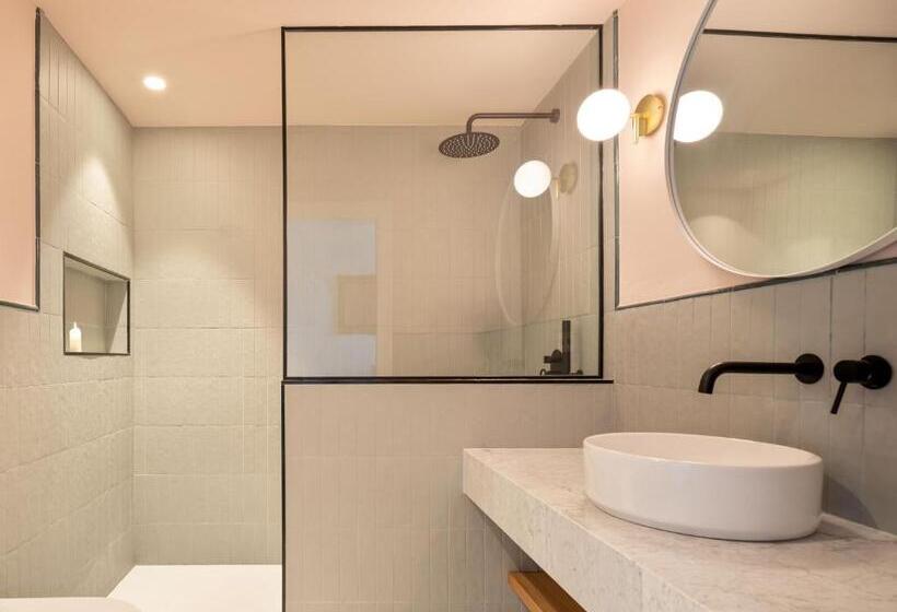 اتاق خانوادگی, Bella Colina I Vintage Hotel 1953