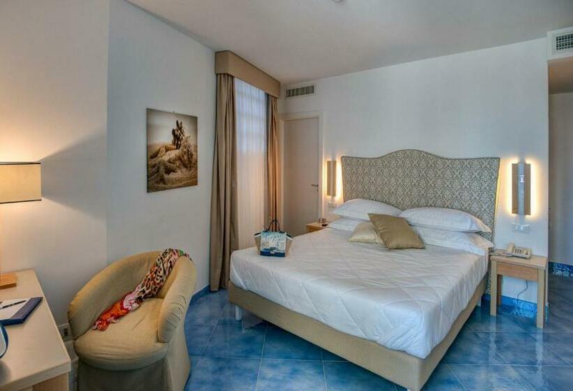 Номер Стандарт, Boutique Hotel Helios