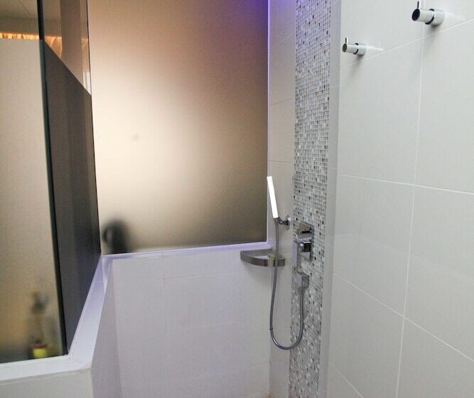 اتاق لوکس, Arton Boutique