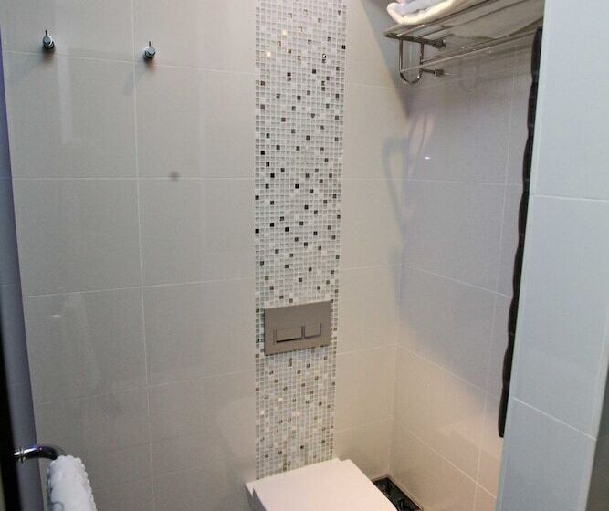 اتاق خانوادگی, Arton Boutique