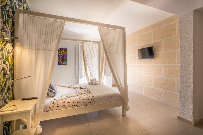 اتاق استاندارد با بالکن و چشمانداز دریا, Bella Colina I Vintage Hotel 1953